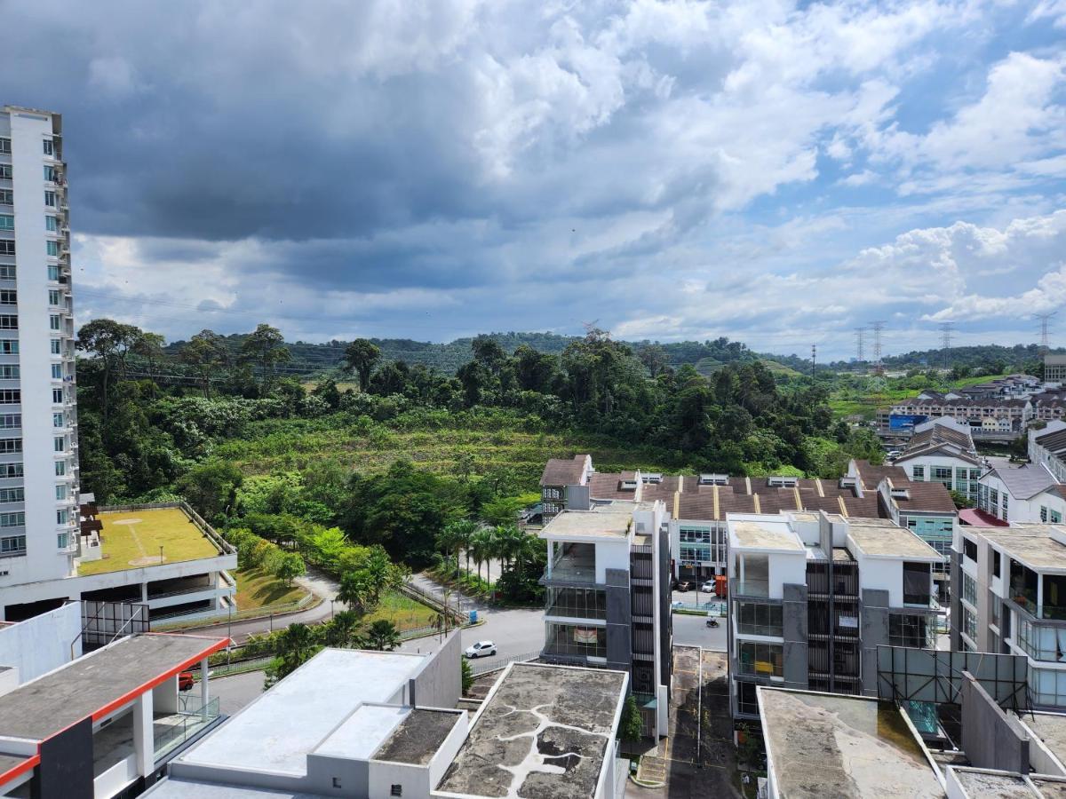 Taman Equine Comfy Studio#Greenery View#4 Pax#Aeon Mall Seri Kembangan Buitenkant foto
