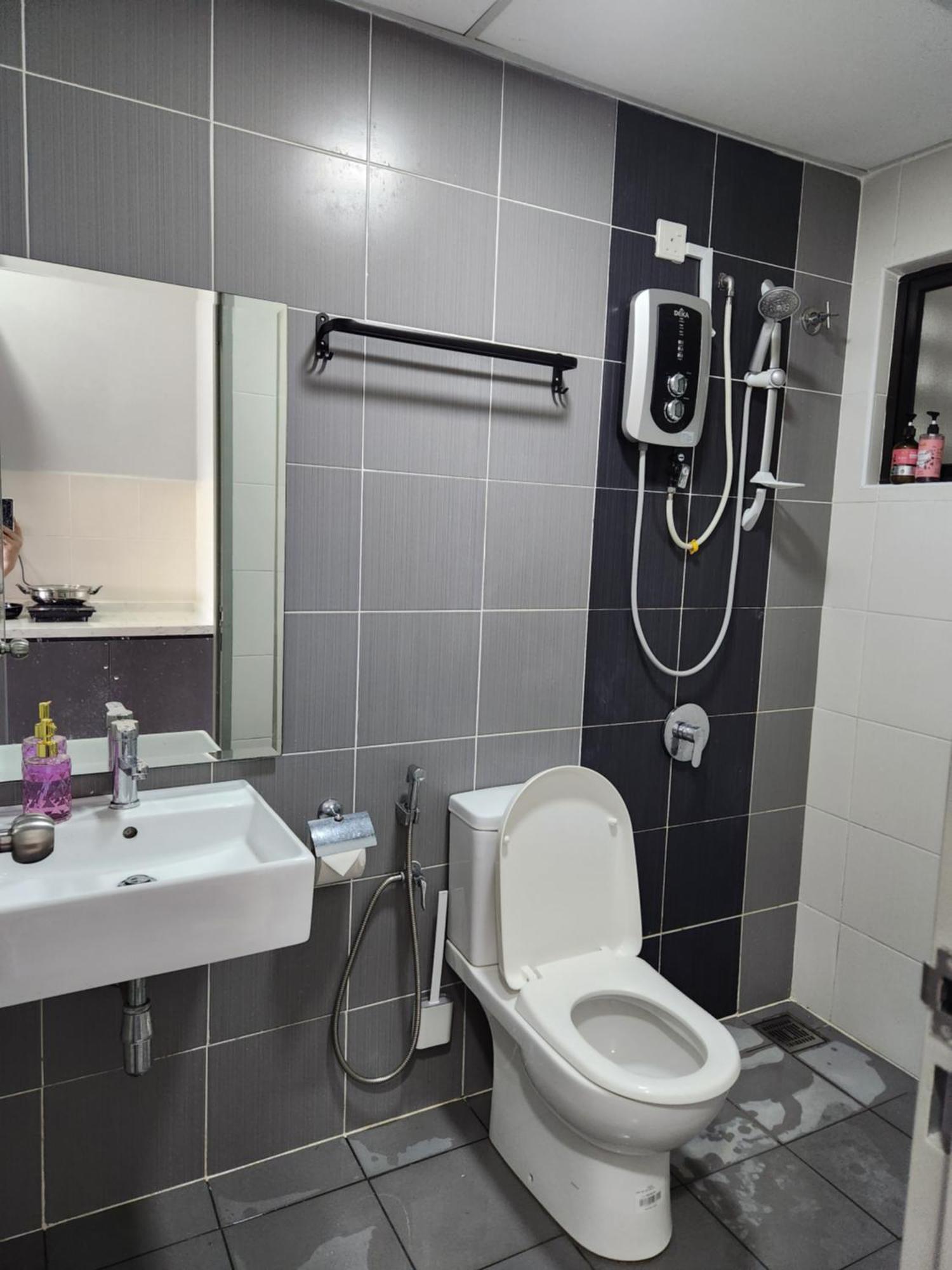 Taman Equine Comfy Studio#Greenery View#4 Pax#Aeon Mall Seri Kembangan Kamer foto